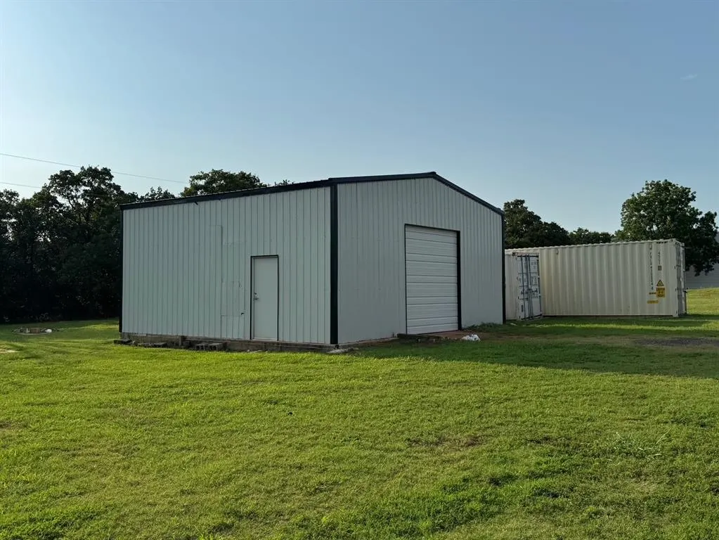 Photo 15 — 330548 E 920 Road, Wellston, OK 74881