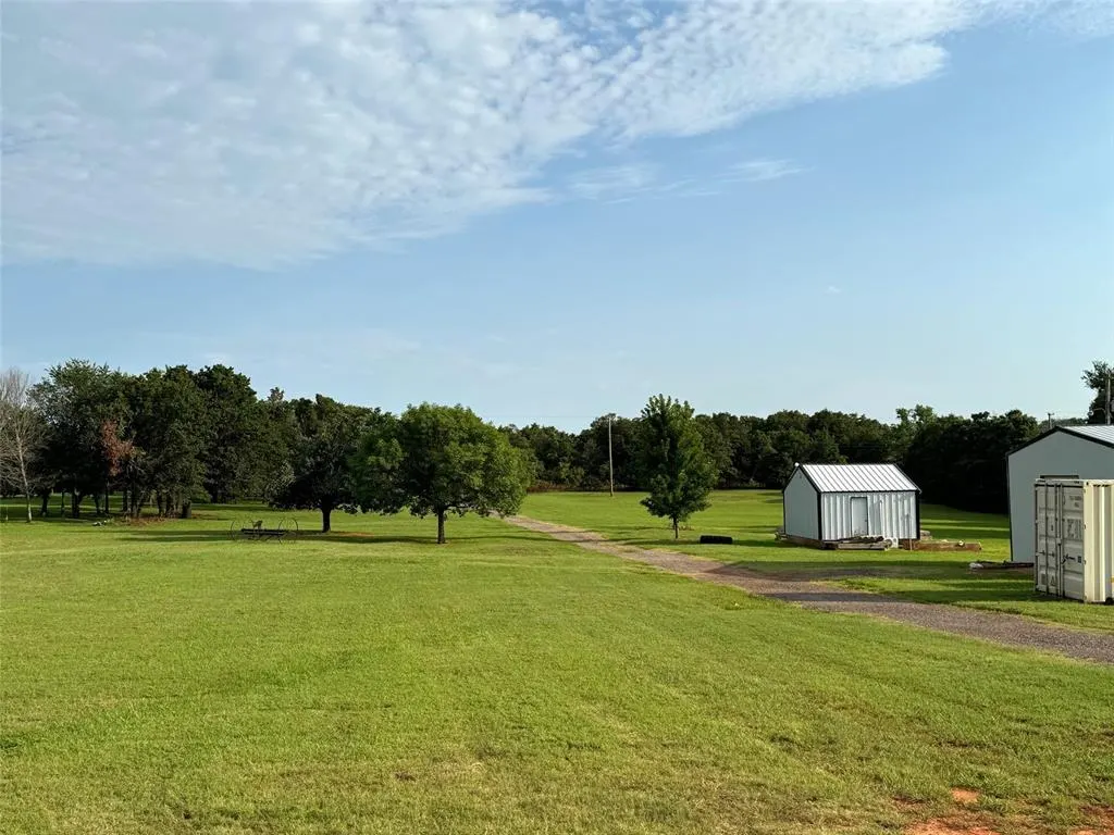 Photo 18 — 330548 E 920 Road, Wellston, OK 74881