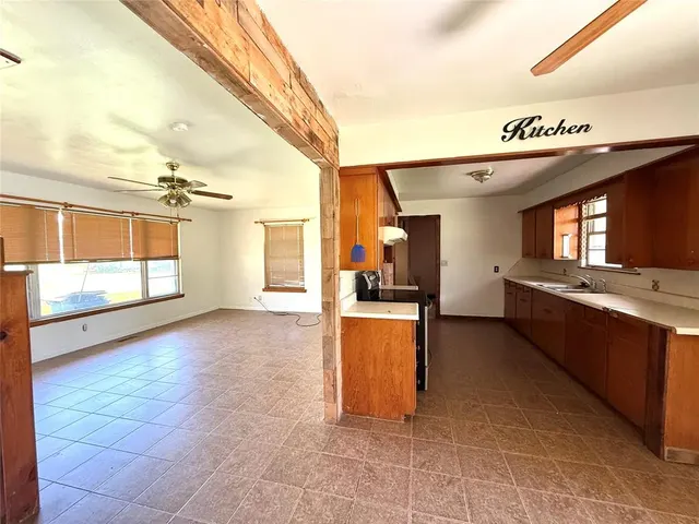 Photo 3 — 501 W H Avenue, Alex, OK 73002