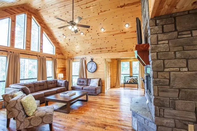 Photo 3 — 165 Huckleberry Trail, Broken Bow, OK 74728