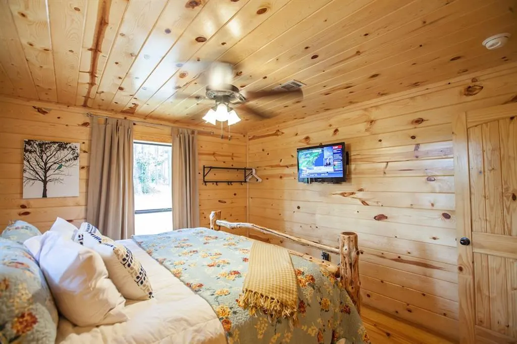 Photo 12 — 165 Huckleberry Trail, Broken Bow, OK 74728