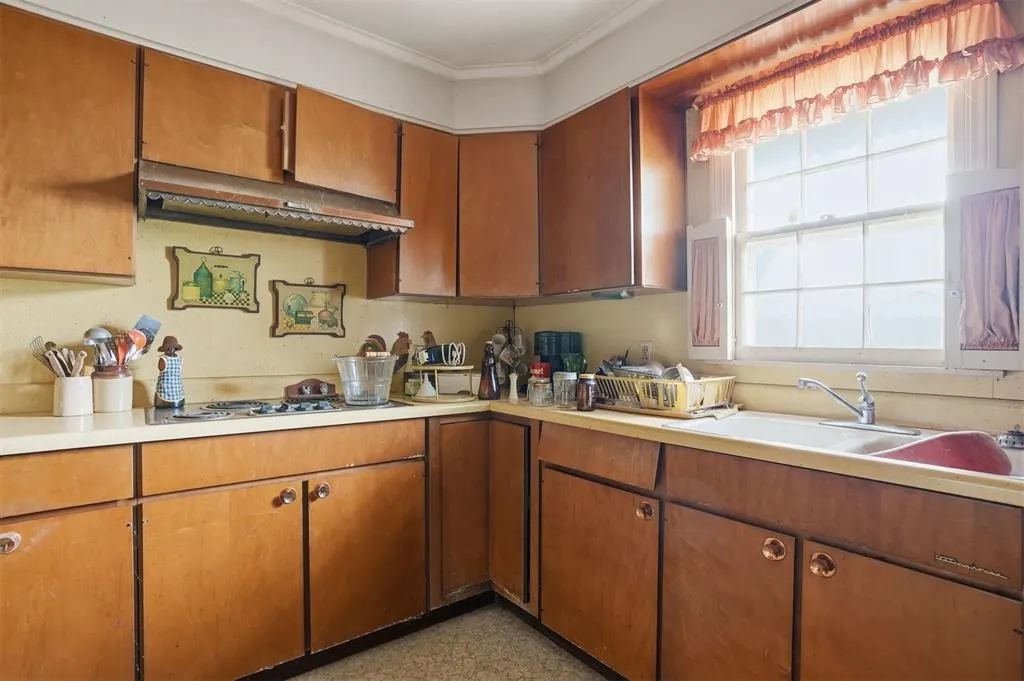 Photo 9 — 1025 Adams Avenue, Elk City, OK 73644