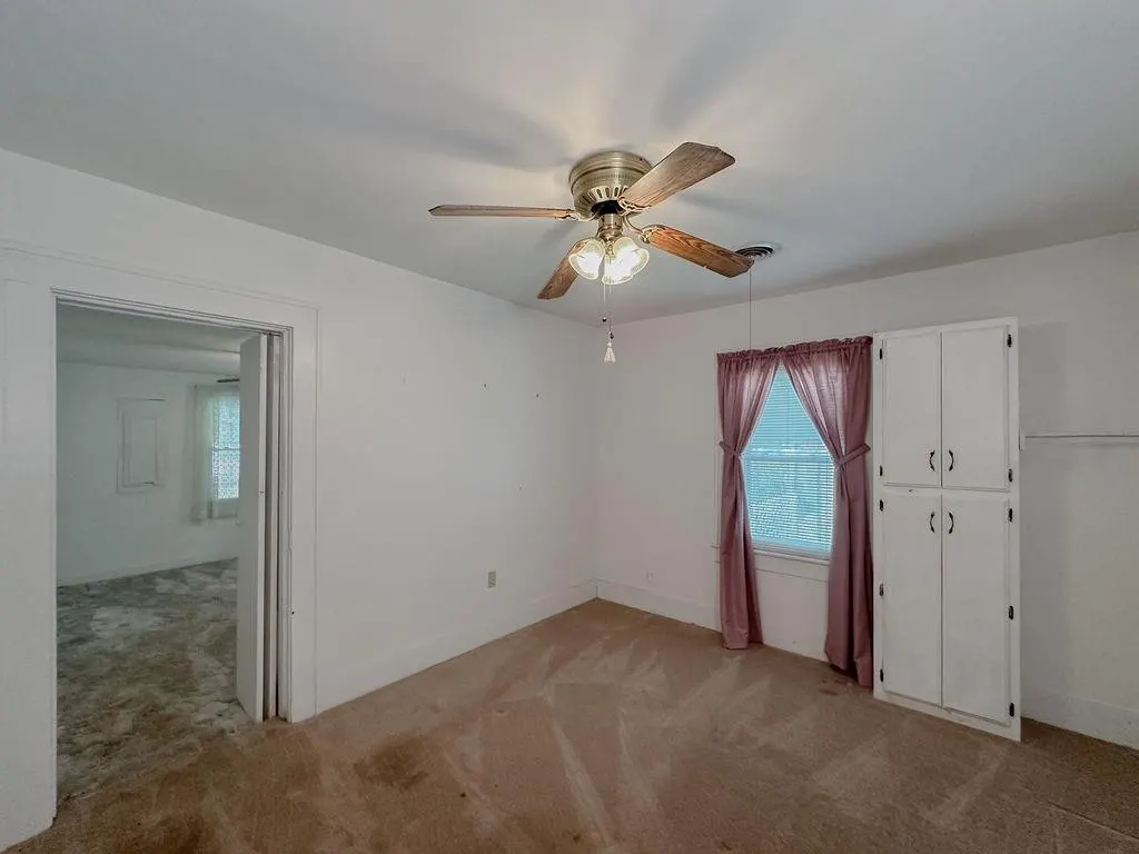 Photo 27 — 309 N Spencer Avenue, Hinton, OK 73047