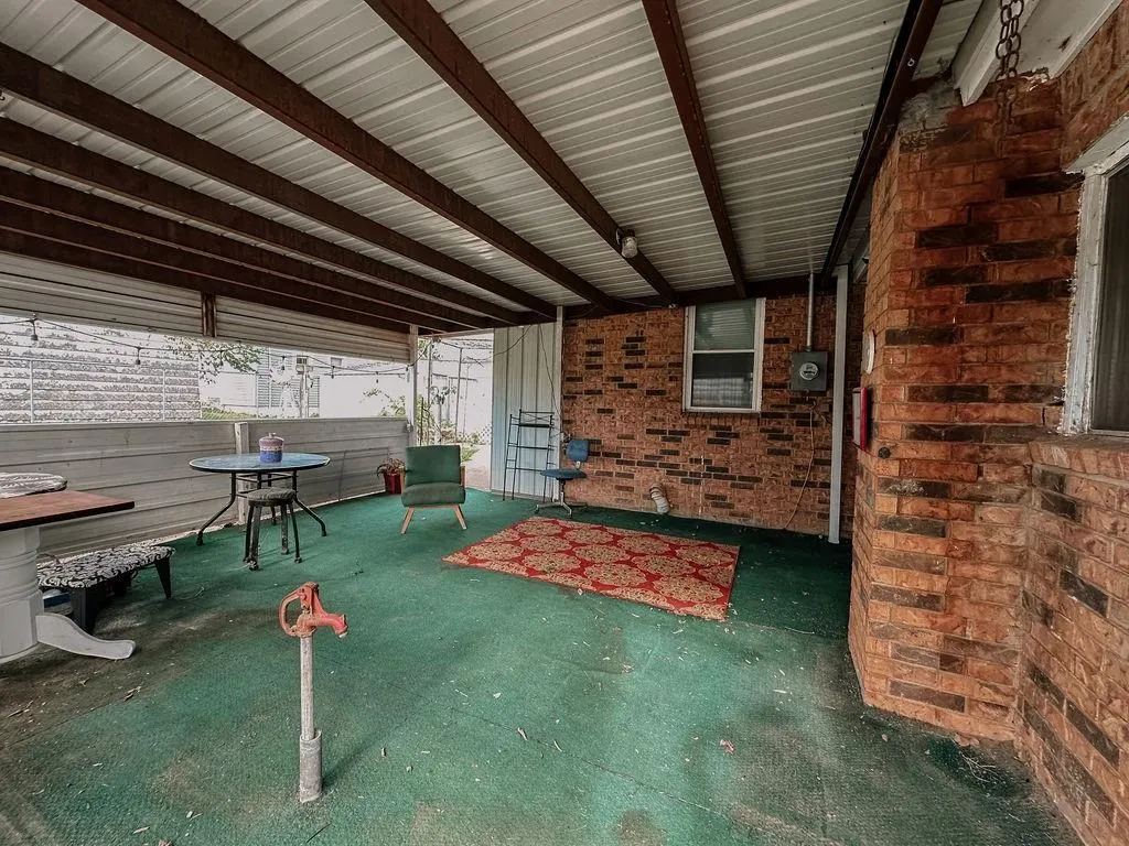 Photo 40 — 309 N Spencer Avenue, Hinton, OK 73047