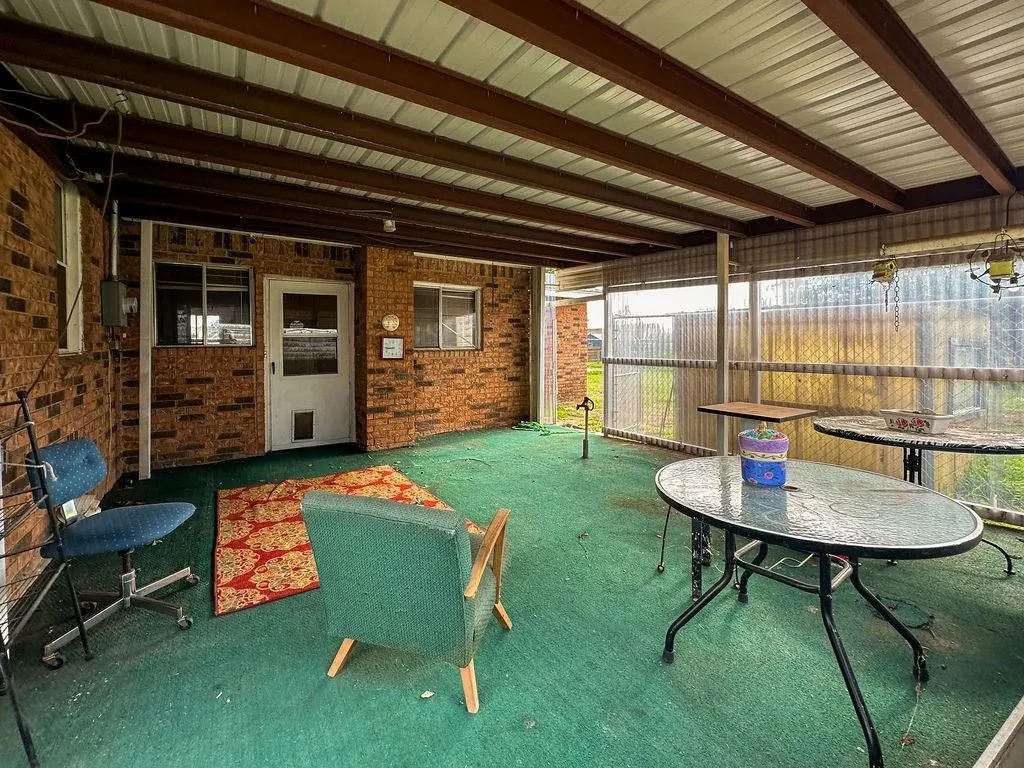 Photo 41 — 309 N Spencer Avenue, Hinton, OK 73047