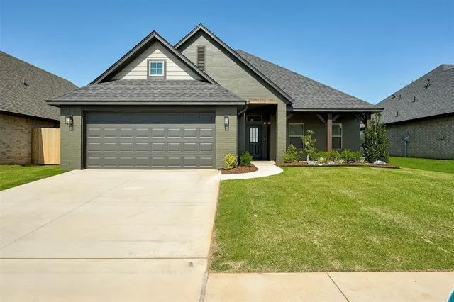 Front exterior — 3325 Slate River Drive, Yukon, OK 73099