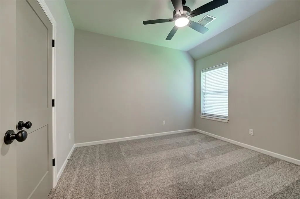 Photo 36 — 3325 Slate River Drive, Yukon, OK 73099