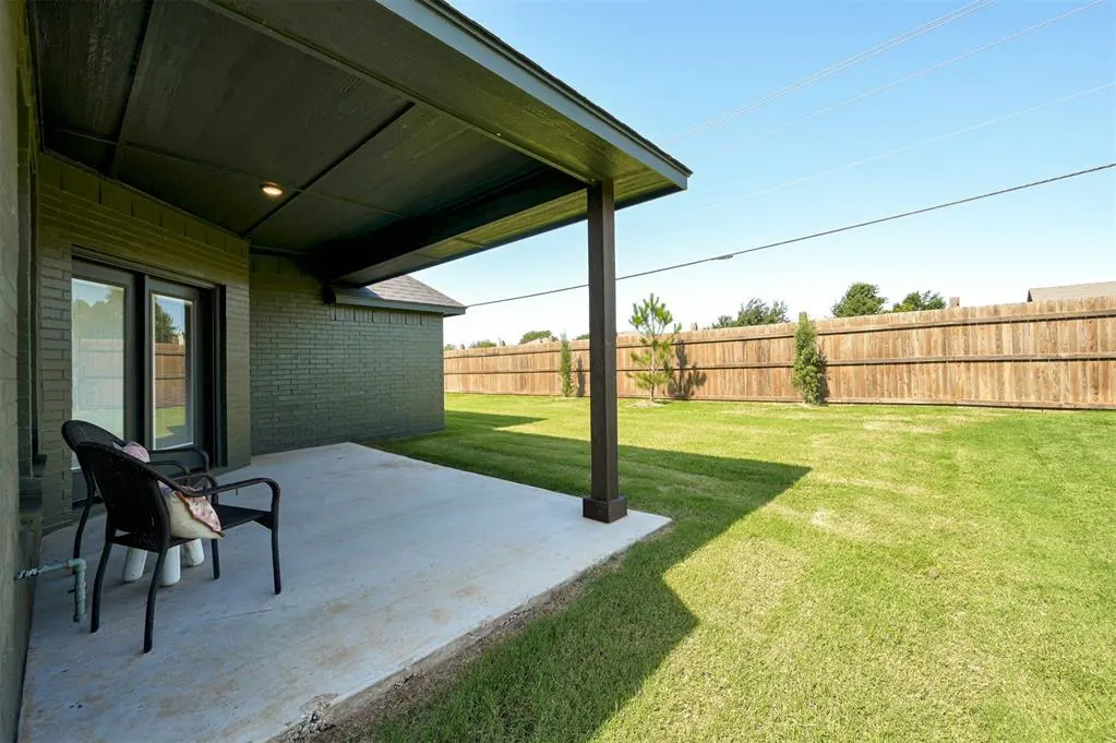 Photo 41 — 3325 Slate River Drive, Yukon, OK 73099