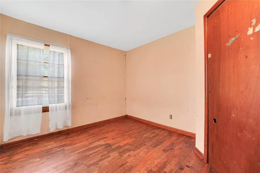 Photo 13 — 105 E Walk, Canute, OK 73626