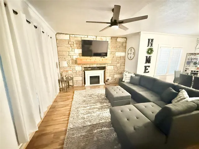 Photo 3 — 717 E Walnut Street, Altus, OK 73521