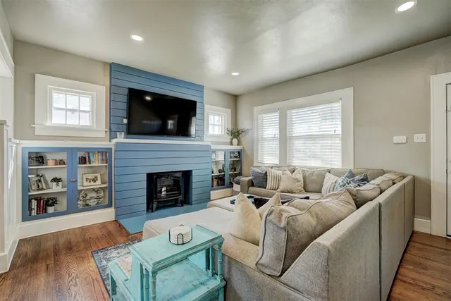 Photo 2 — 2233 W Eubanks Street, Oklahoma City, OK 73112