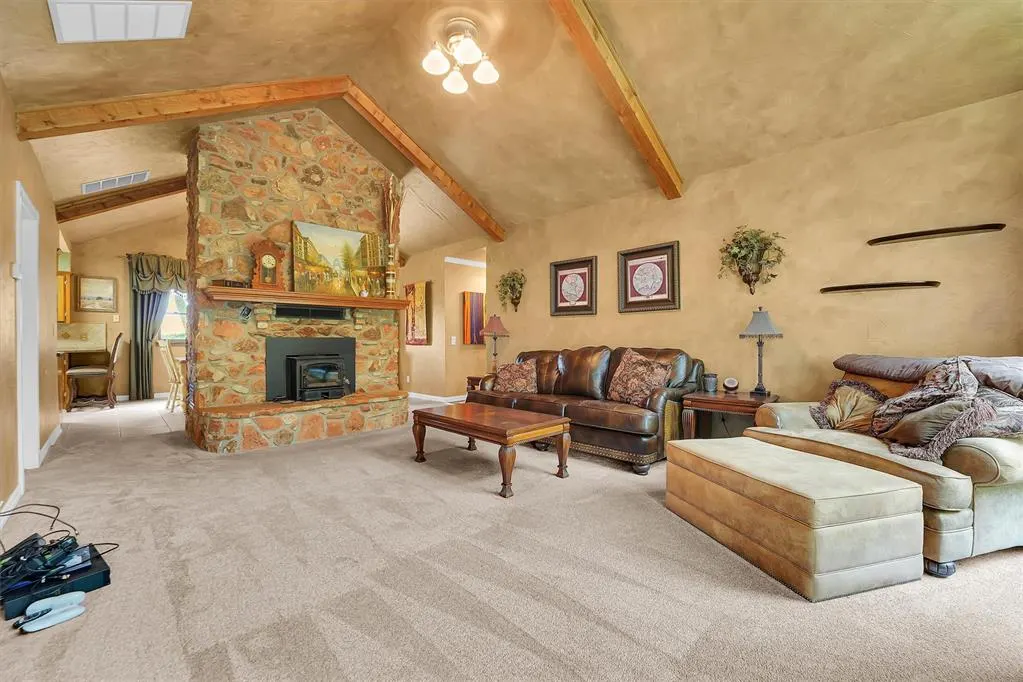 Photo 6 — 22117 E 1250 Road, Rocky, OK 73661