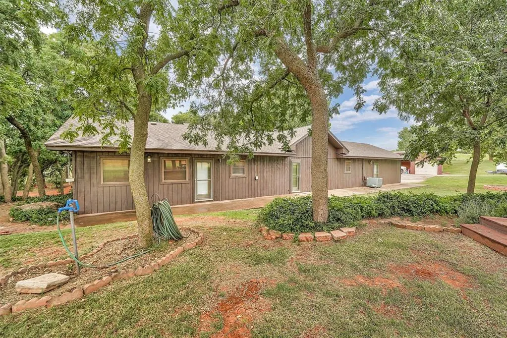 Photo 27 — 22117 E 1250 Road, Rocky, OK 73661