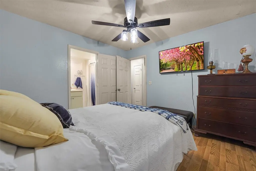 Photo 17 — 506 Russell Avenue, Cordell, OK 73632