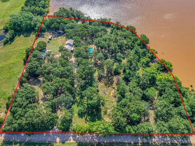 Photo 2 — 19301 Sharon Road, Shawnee, OK 74801