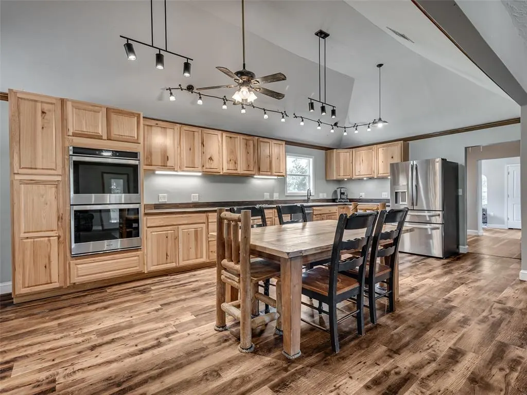 Photo 14 — 19301 Sharon Road, Shawnee, OK 74801