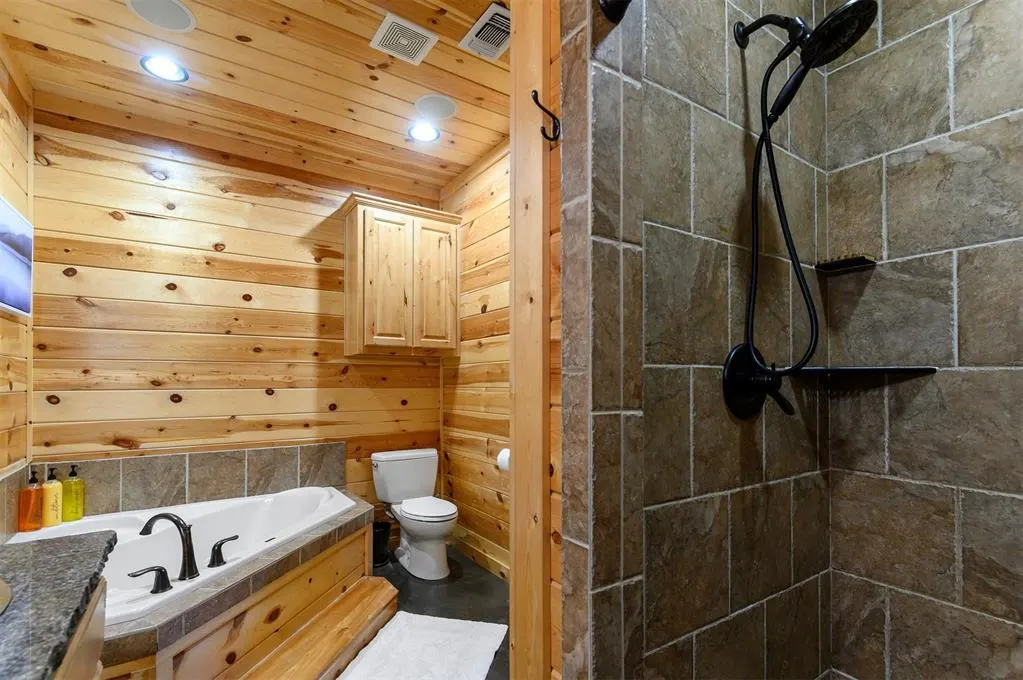 Photo 32 — 232 Orange Grove Road, Broken Bow, OK 74728