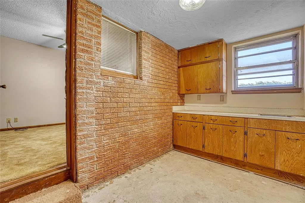 Photo 24 — 2724 S Chapman Road, Clinton, OK 73601