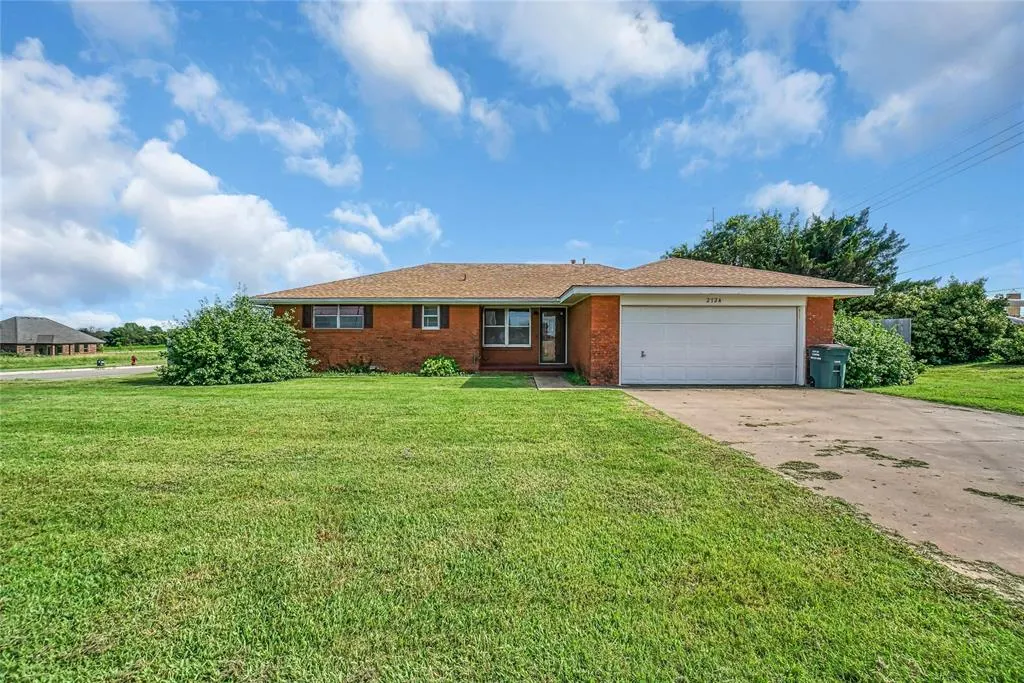Photo 33 — 2724 S Chapman Road, Clinton, OK 73601