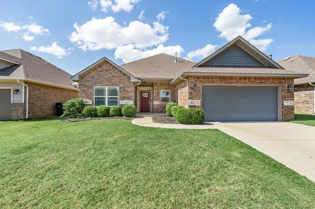 Photo 3 — 8309 NW 139th Terrace, Oklahoma City, OK 73142