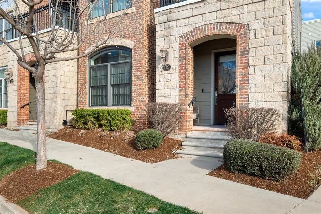 Photo 3 — 423 NE 1st Street, Oklahoma City, OK 73104