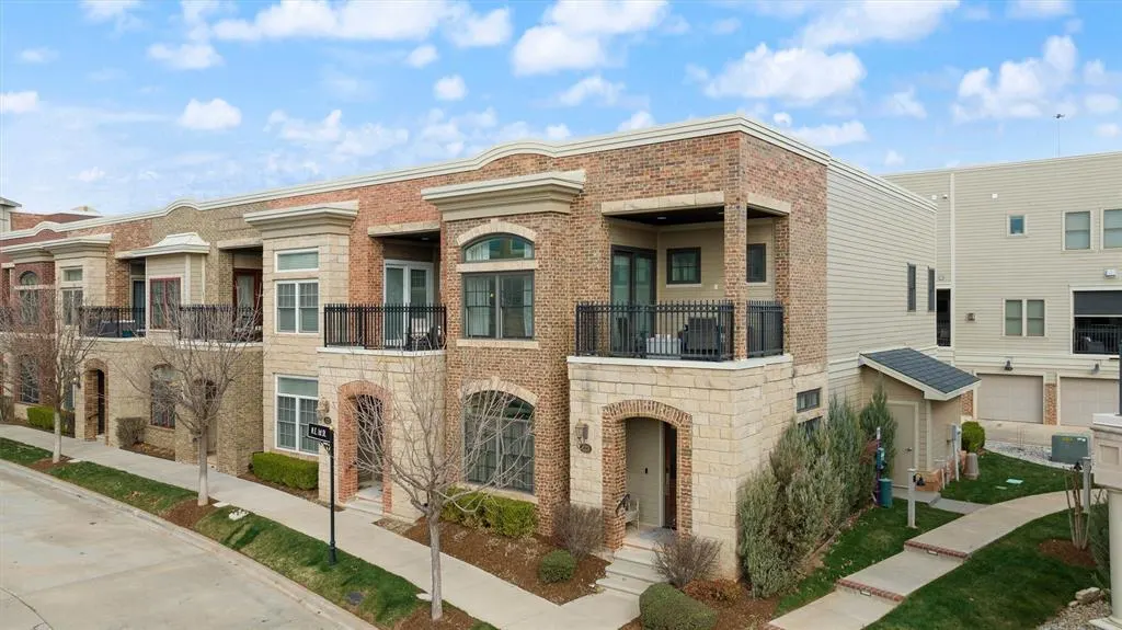 Photo 4 — 423 NE 1st Street, Oklahoma City, OK 73104