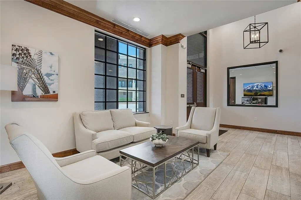 Photo 37 — 423 NE 1st Street, Oklahoma City, OK 73104