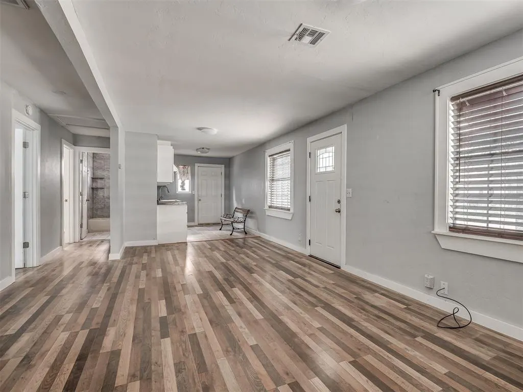 Photo 4 — 3220 SW 48th Street, Oklahoma City, OK 73119