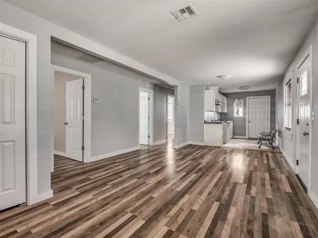 Photo 5 — 3220 SW 48th Street, Oklahoma City, OK 73119