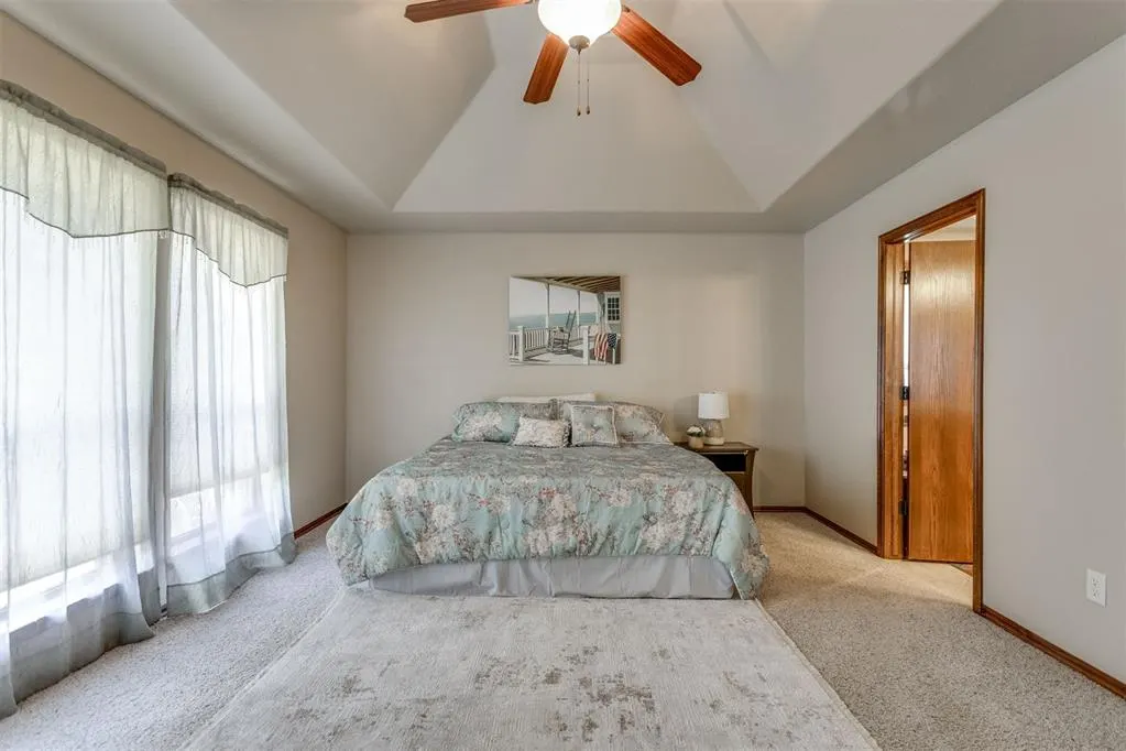 Photo 4 — 3000 Hampshire Lane, Oklahoma City, OK 73179