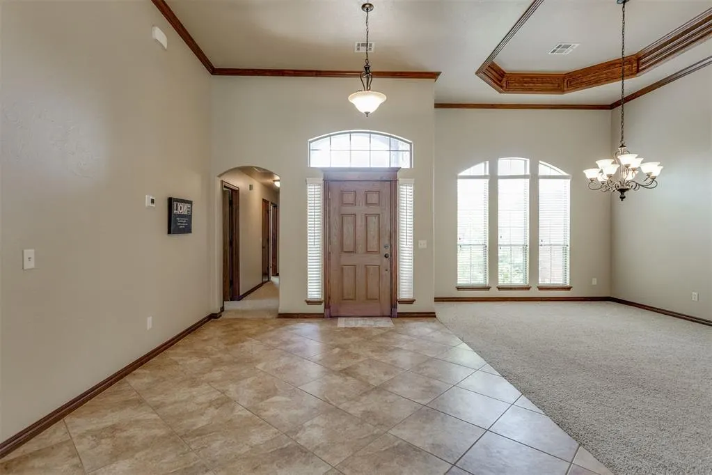 Photo 9 — 3000 Hampshire Lane, Oklahoma City, OK 73179