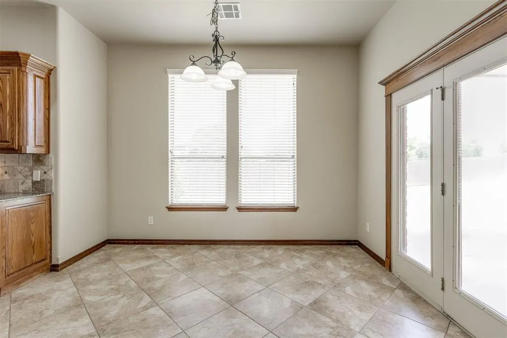 Photo 17 — 3000 Hampshire Lane, Oklahoma City, OK 73179