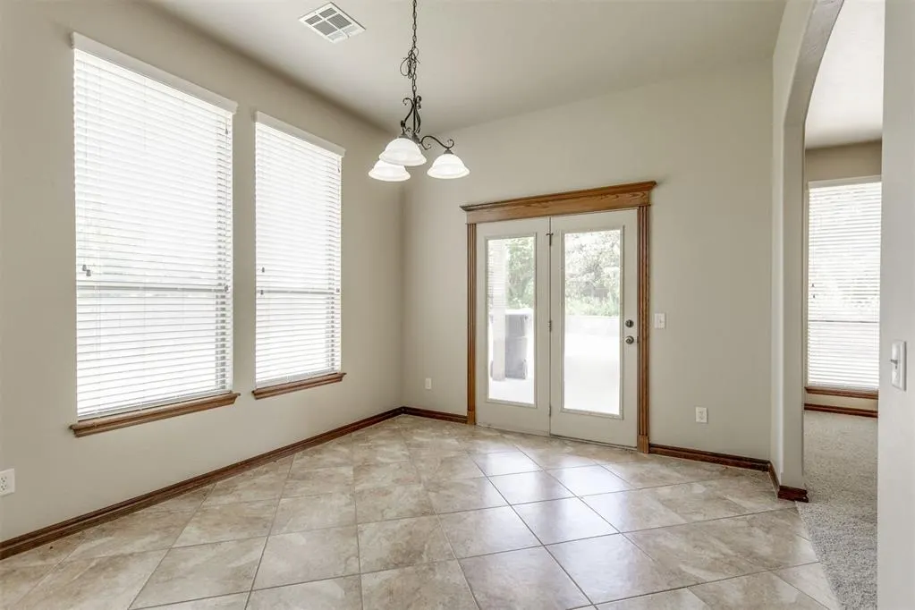 Photo 18 — 3000 Hampshire Lane, Oklahoma City, OK 73179
