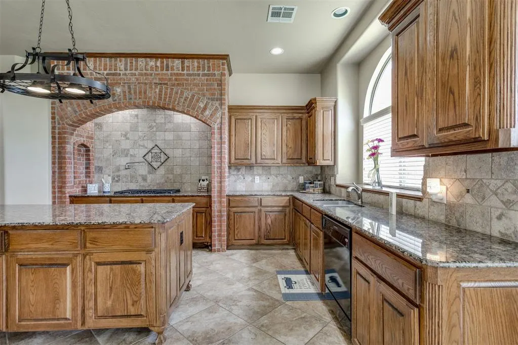 Photo 20 — 3000 Hampshire Lane, Oklahoma City, OK 73179