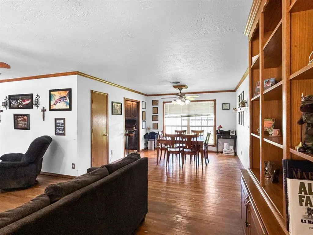 Photo 8 — 521 E Broadway Street, Lexington, OK 73051