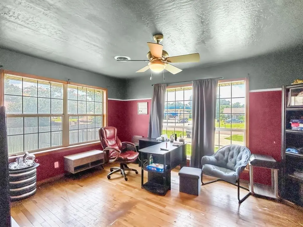 Photo 23 — 521 E Broadway Street, Lexington, OK 73051