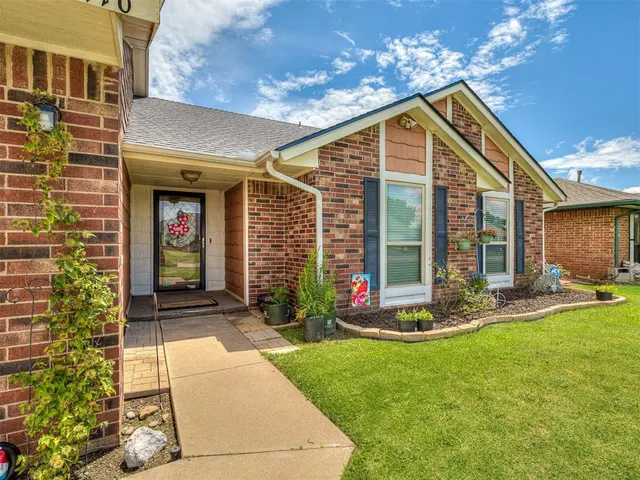 Photo 2 — 3116 S David Drive, Oklahoma City, OK 73159