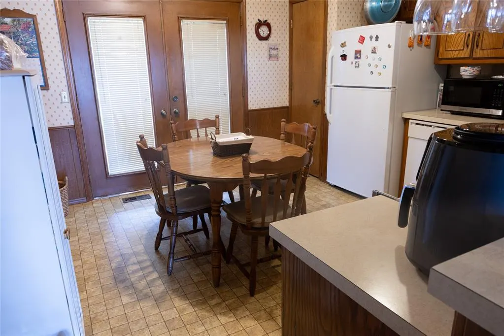 Photo 4 — 5712 NW 42nd Terrace, Warr Acres, OK 73122