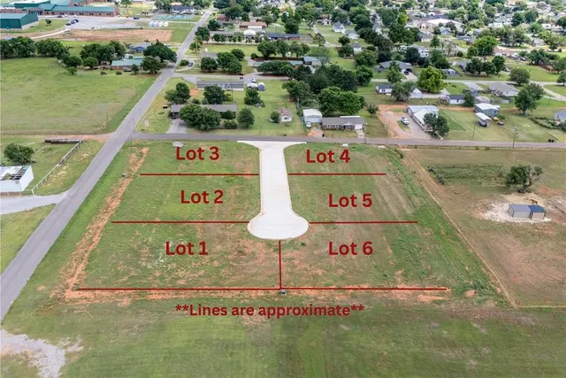 Photo 2 — 700 N 12th Street Lot2, Thomas, OK 73669
