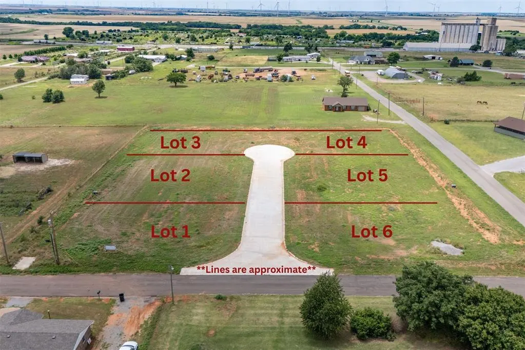 Photo 3 — 700 N 12th Street Lot2, Thomas, OK 73669