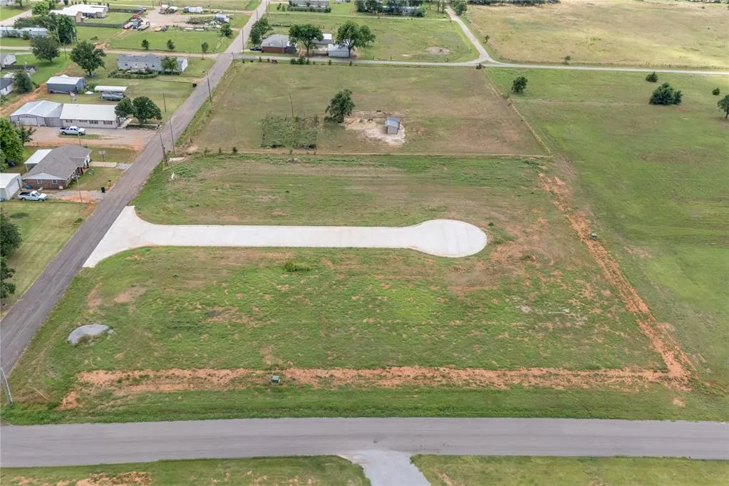 Photo 5 — 700 N 12th Street Lot2, Thomas, OK 73669