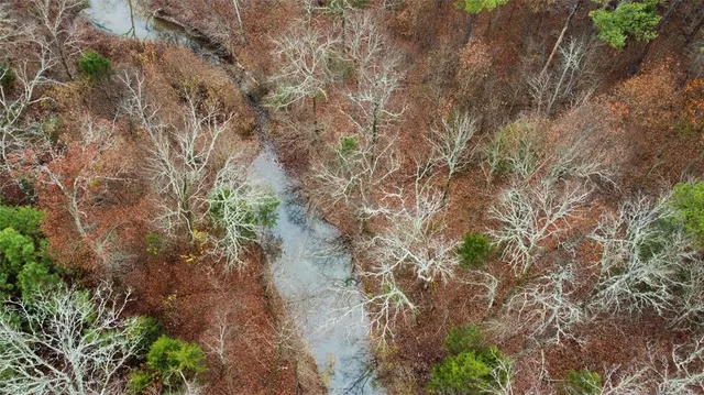 Photo 2 — 184 Sycamore Bottoms Lane, Broken Bow, OK 74728