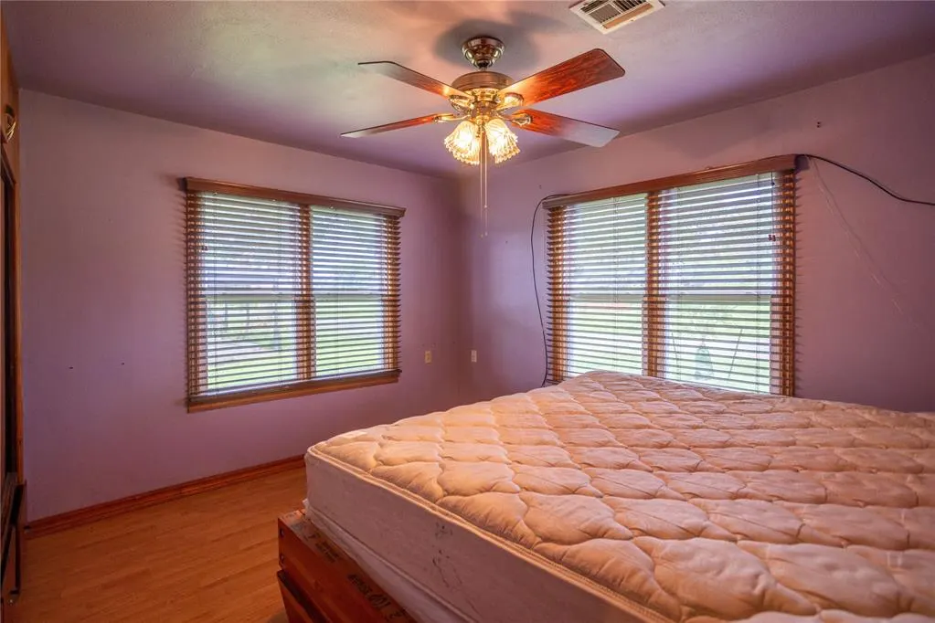 Photo 11 — 423 N Missouri Street, Thomas, OK 73669