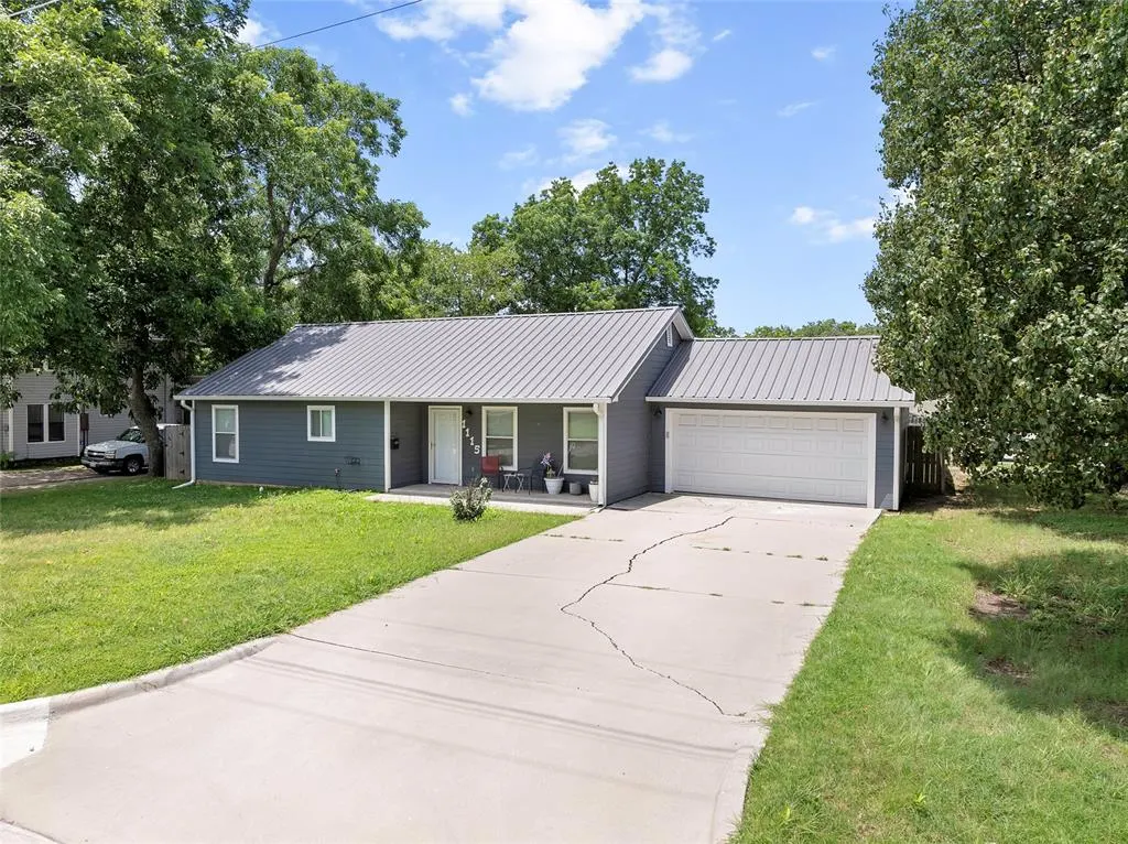 Front exterior — 1115 Harris Street, Ardmore, OK 73401