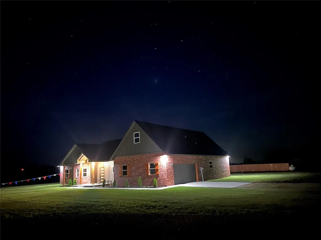 Photo 4 — 7990 N Sanderson Terrace, Crescent, OK 73028