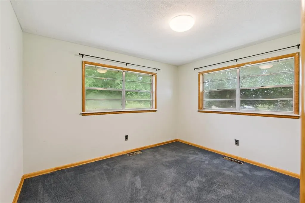 Photo 24 — 104951 S 3440 Road, Meeker, OK 74855