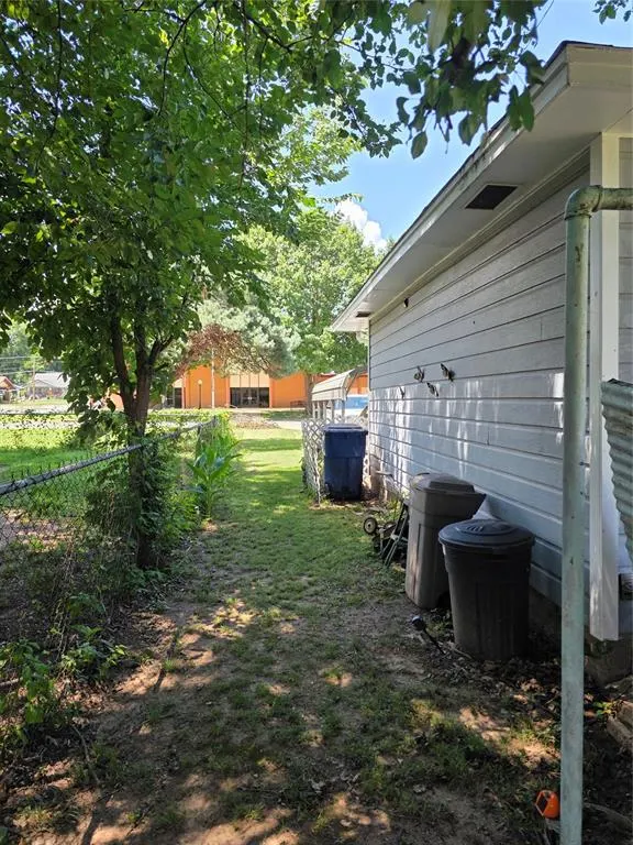Photo 21 — 603 E Robert S Kerr Boulevard, Wynnewood, OK 73098