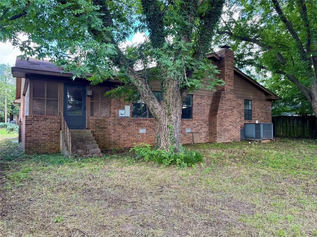 Photo 3 — 53 Francis Street, Healdton, OK 73438