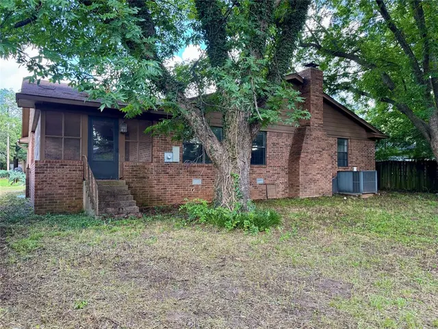 Photo 3 — 53 Francis Street, Healdton, OK 73438