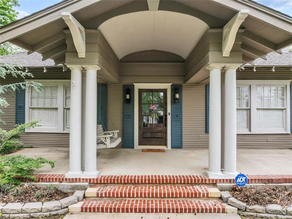 Photo 2 — 1411 Bixby Street, Ardmore, OK 73401